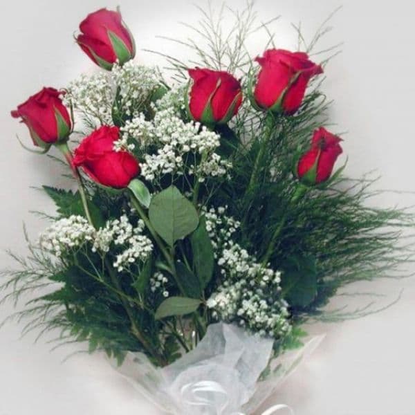 Bouquet of six roses